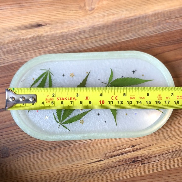 Handmade resin tray - Picture 4 of 4